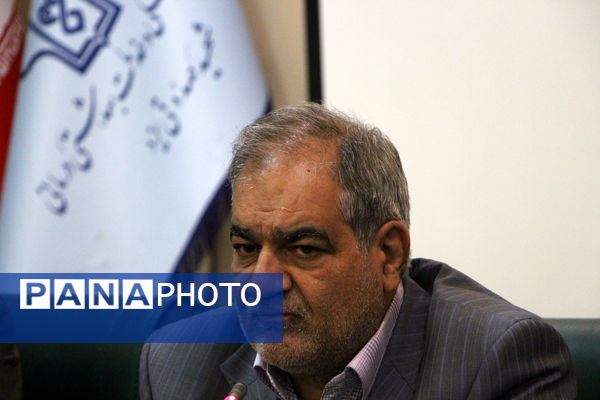 نشست خبری انجمن داروسازان یزد