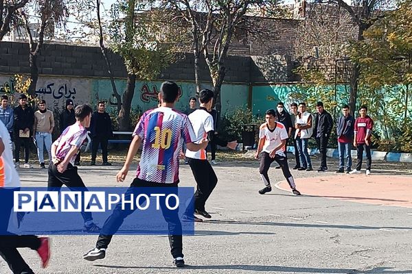 فینال مسابقات فوتسال المپیاد ورزشی درون مدرسه‌ای در نیشابور