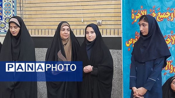 برنامه تجلیل از برترین‌های مسابقات قرآن و عترت، نماز و مسابقات فرهنگی هنری ملارد 