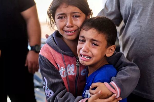 ممانعت رژیم صهیونیستی از ورود واکسن‌های مورد نیاز کودکان غزه