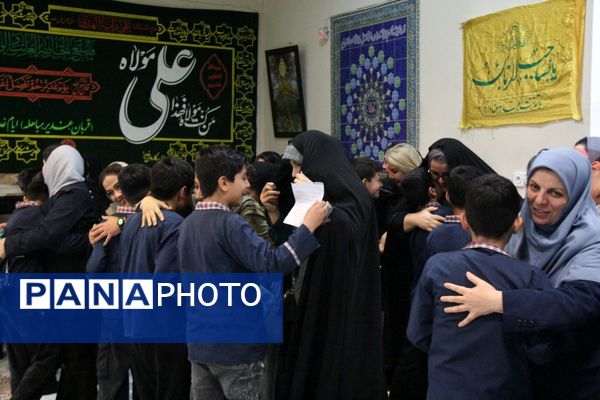  آیین گرامیداشت میلاد حضرت فاطمه(س) و روز مادر در مدارس شهرستان ملارد