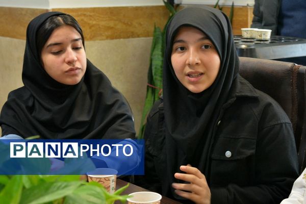 برای اولین‌بار؛ برگزاری کافه ۵۷ در دبیرستان‌ نمونه دولتی ولایت بهارستان‌دو