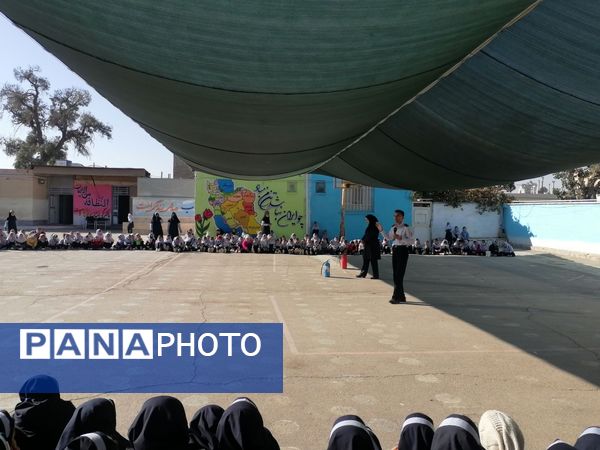 آموزش اطفاء حریق در مدرسه ناهید نخودی