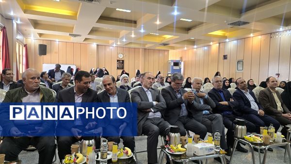 مراسم کلنگ‌زنی همزمان دو پروژه آموزشی در ناحیه چهار اصفهان