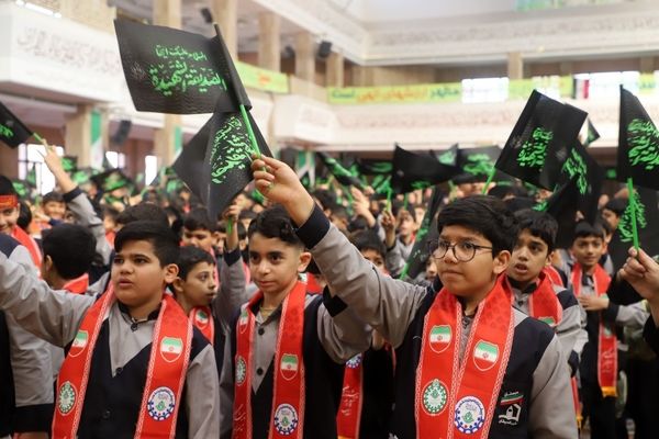 اجتماع باشکوه نوگلان فاطمی با حضور بیش از سه هزار دانش‌آموز گرگانی