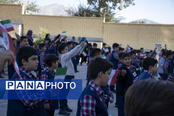 برگزاری آیین نمادین «جشن عاطفه‌ها» در مدارس شهرستان محلات