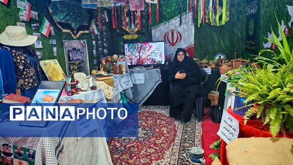 نمایشگاه خدمت 46 به مناسبت هفتهٔ بسیج در نیشابور 