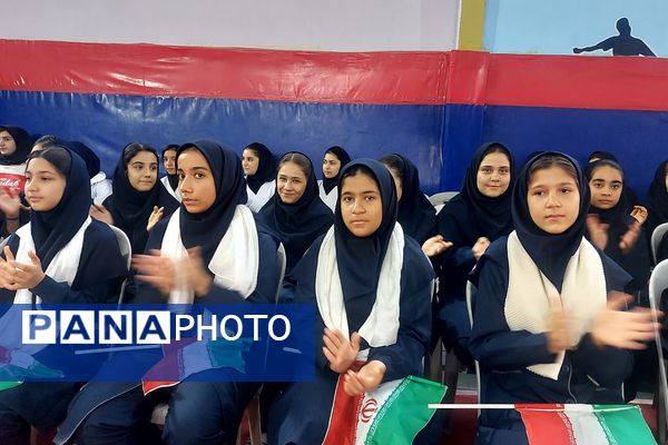افتتاحیه المپیاد ورزشی درون مدرسه‌ای در منطقه کهریزک 