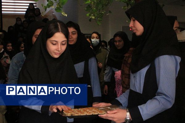 آوای غریب مهتاب؛ مرثیه‌ای برای بضعه الرسول در دبیرستان‌ولایت بهارستان‌دو