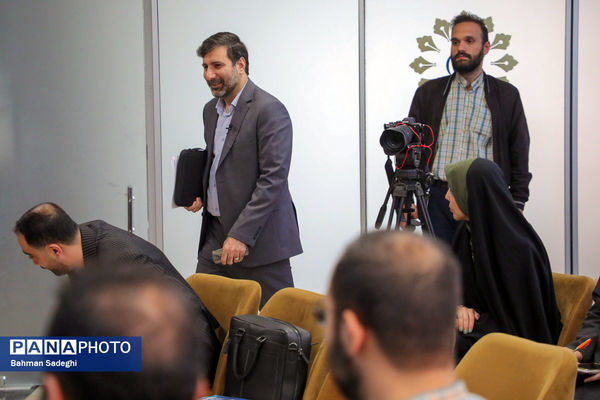 نشست علمی «بررسی الزامات و بایسته‌های تحلیل نظرات شورای نگهبان»
