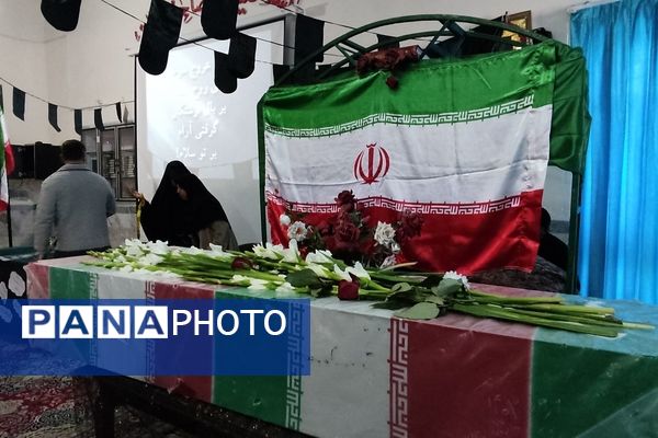 مراسم وداع با شهید گمنام در دبیرستان شهید هاشمی نژاد نیشابور