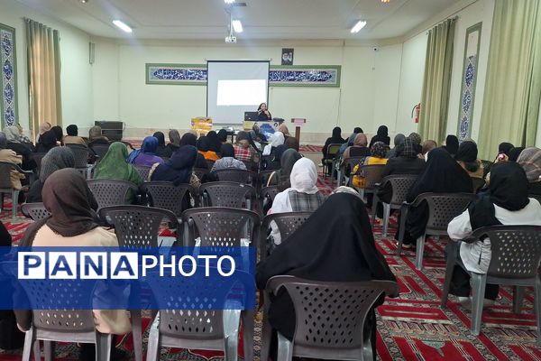 دومین جلسه آموزش خانواده در دبیرستان پویش