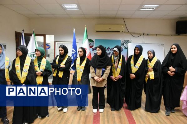پیش‌اردوی ملی تشکیلات پیشتازان دختر در مازندران 