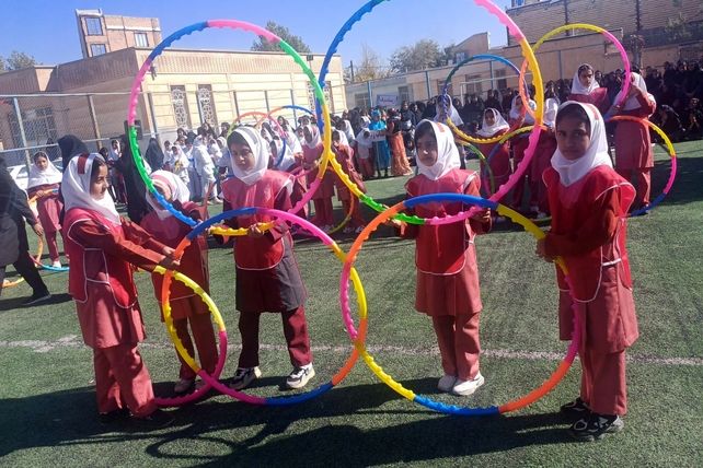 افتتاحیه باشکوه المپیاد ورزشی درون مدرسه‌ای در آموزشگاه معرفت کوهدشت