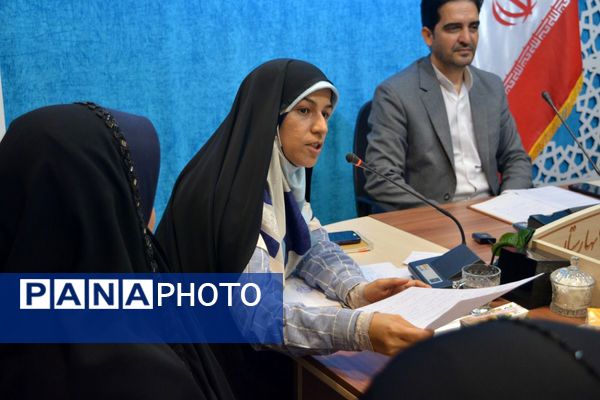 برگزاری جلسه توانمند سازی ویژه مشاوران جدیدالاورود در بهارستان دو