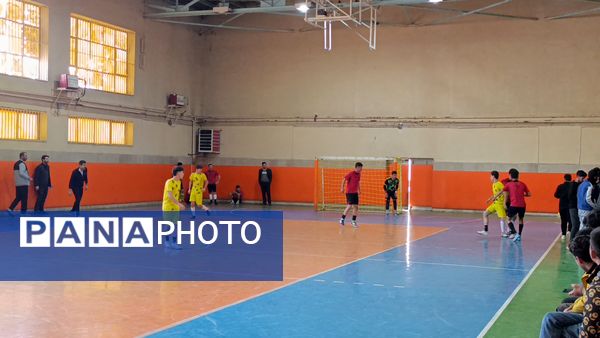 رقابت پرشور فوتسال مدارس ملکان با حضور ۸ تیم