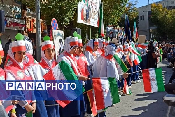 راهپیمایی ۱۳ آبان در شهرستان آباده 