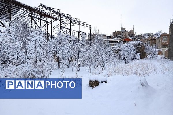 بارش باران و برف در شهر زیبای بار و شادی مردم از نزول رحمت الهی