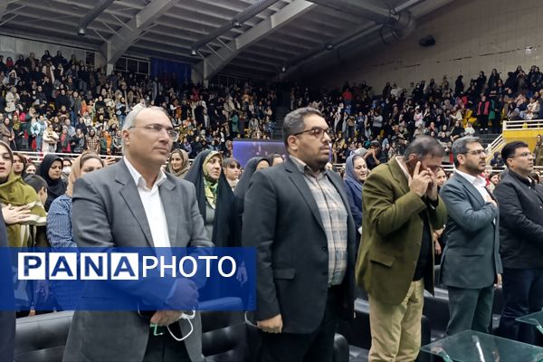 گردهمایی رانندگان سفیر مهر در هفته حمل‌ونقل شیراز