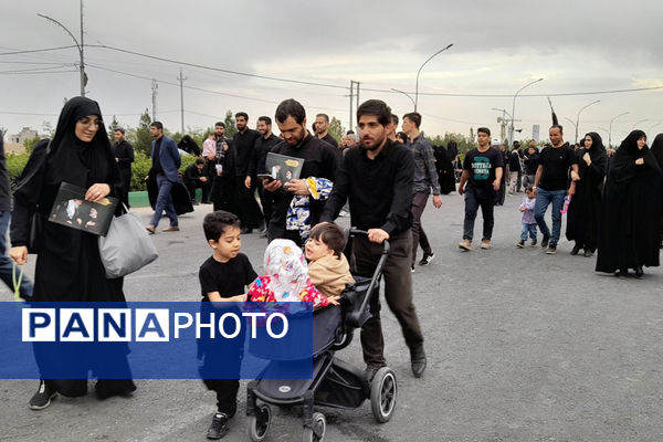 مراسم بزرگداشت شهدای خدمت با حضور نوجوانان انقلابی