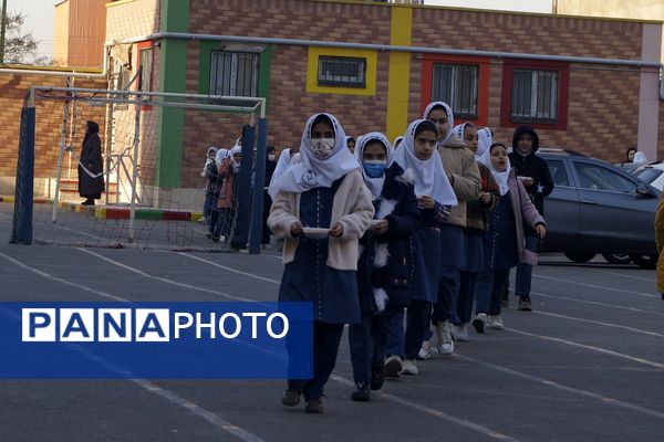 گرامیداشت شهادت حضرت زینب(س)بانوی دو عالم در مدرسه شهدای ۱۵خرداد قرچک