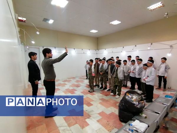 برگزاری یادواره شهدای فرهنگی و دانش‌آموزی در سالن غدیر شهرستان شیروان