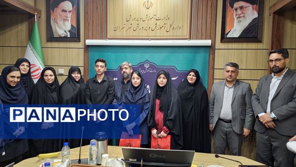 آیین تجلیل از دانش‌آموز خبرنگاران پانا پایتخت 