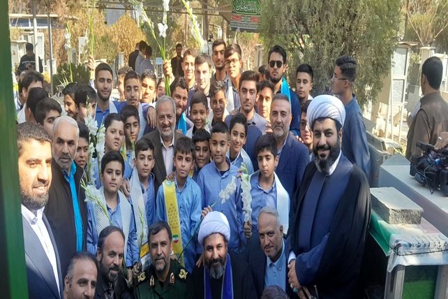 برگزاری مراسم سالروز شهادت شهید حسین فهمیده و آغاز هفته نوجوان و بسیج دانش‌آموزی در گلزار شهدای تهران 