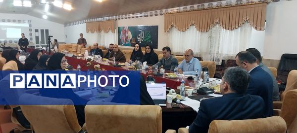 نشست هماهنگی دبیرخانه درس تفکر و سبک زندگی در مازندران 