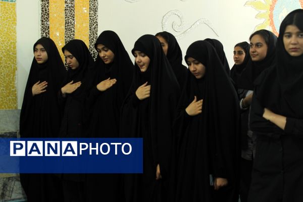 تابستانی متفاوت در دبیرستان دخترانه توحید یک؛آغاز فعالیت های مهارت محور پایگاه تابستانی