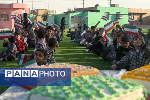 گرامیداشت روز دانش‌آموز در مدرسه روستایی  شهید بهنام محمدی