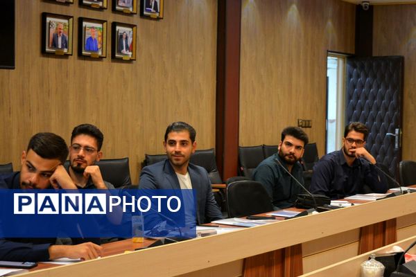 برگزاری جلسه توانمند سازی ویژه مشاوران جدیدالاورود در بهارستان دو