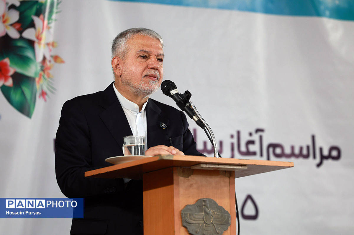دولت چهاردهم پرچمدار انسجام میان همه ایرانیان است؛ مدارس ماندگار نماد هویت و فرهنگ ملیاند