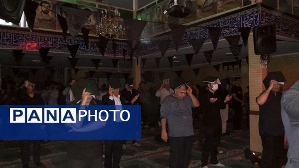 احیای نوزدهمین شب‌ ماه رمضان در مسجد امام صادق (ع) با حضور پرشور مردم کرج