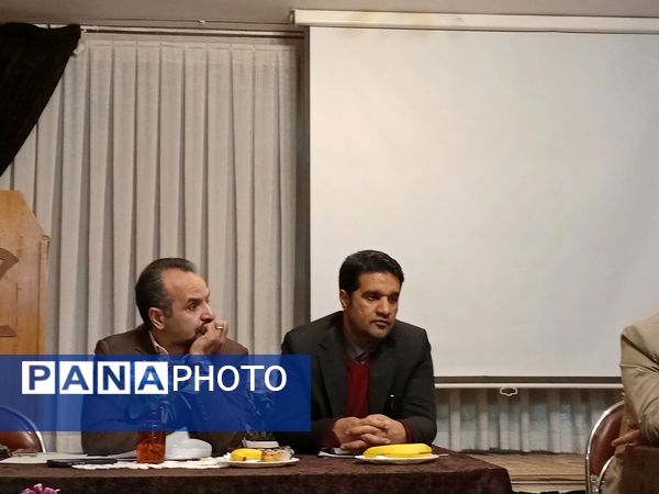 جلسه هماهنگی مسابقات دانش‌آموزی لیگ بازی‌ها در ناحیه3