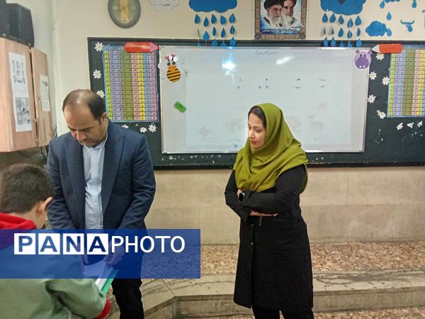 بازدید مسئولان وزارتی آموزش و پرورش شهرستان‌های تهران از مدرسه شهید رجایی شهر قدس 
