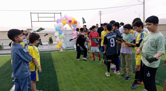  رشد وشکوفایی سواد حرکتی دانش آموزان با ایجاد چمن مصنوعی 