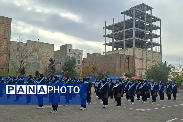 جلوه‌هایی از سرود همگانی مدرسه نمونه‌دولتی تمام ساحتی ارشاد قرچک