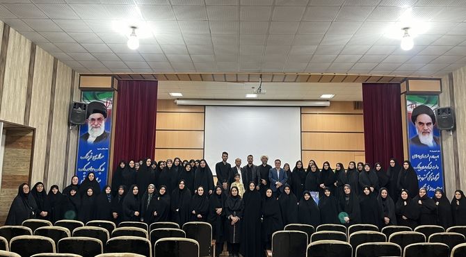 برگزاری دوره سراسری «شهر من شهر نماز» در اشکذر و زارچ