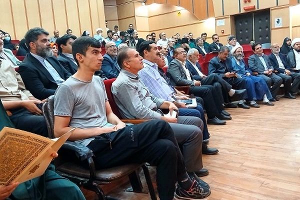 نشست شعرای نظرآباد به مناسبت هفته فرهنگی این شهرستان برگزار شد