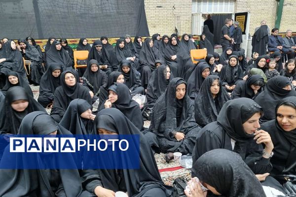 فرهنگیان آموزش و پرورش ناحیه سه در سوگ امام هشتم