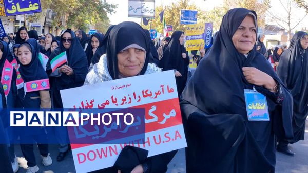 مردم کاشمر با گام‌های استوار در مسیر آرمان‌های انقلاب گام برداشتند 