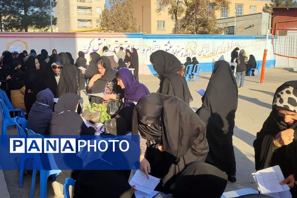 طرح دیدار و ارائه کارنامه هشدار در دبیرستان مهر نیشابور