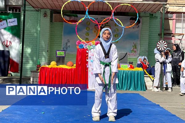 المپیاد درون مدرسهای در مدارس بهارستان دو