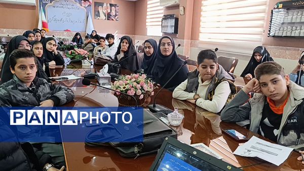 مراسم تجلیل از پژوهشگران برتر با موضوع دنیای بدون دخانیات در شهرستان رباط‌کریم