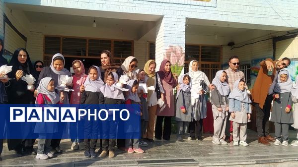 جشن میلاد حضرت زینب (س) و روز پرستار در دبستان پنجم مهر