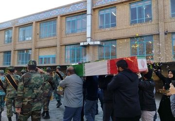 تشییع شهید گمنام در آموزش و پرورش ناحیه ۳ اصفهان