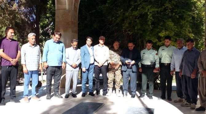 برگزاری مراسم غبار روبی به مناسبت آغاز هفته دفاع مقدس در شهر میمه 