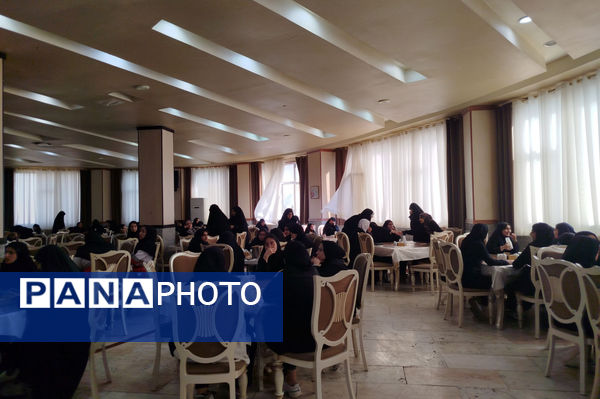 نخستین ایستگاه راهیان نور؛ حضور دانشآموزان رباطکریم در یادمان دوکوهه