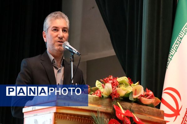 تجلیل از طلایه‌داران برتر تعلیم و تربیت ، آیین تقدیر از معلمین نمونه شهرستان پاکدشت 